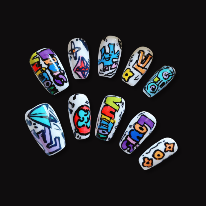 NAILIO™ Graffiti Love Handmade Press-On Nails